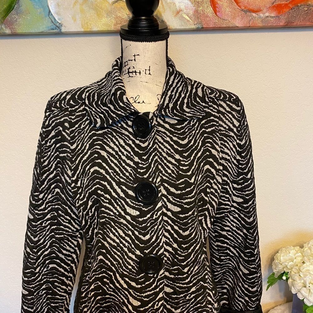 Donna Moore Jacket  - Picture 2 of 8
